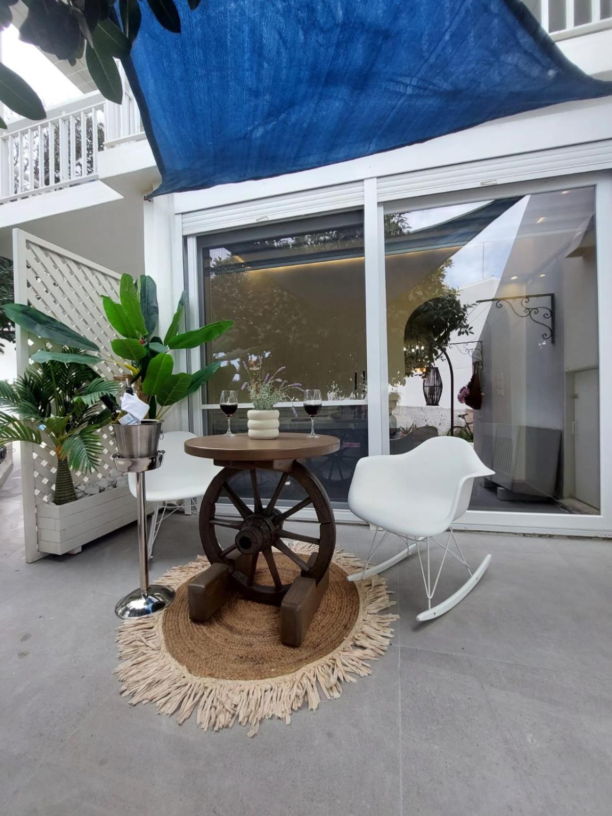 George'S Point Of View Apartment Naousa  Luaran gambar